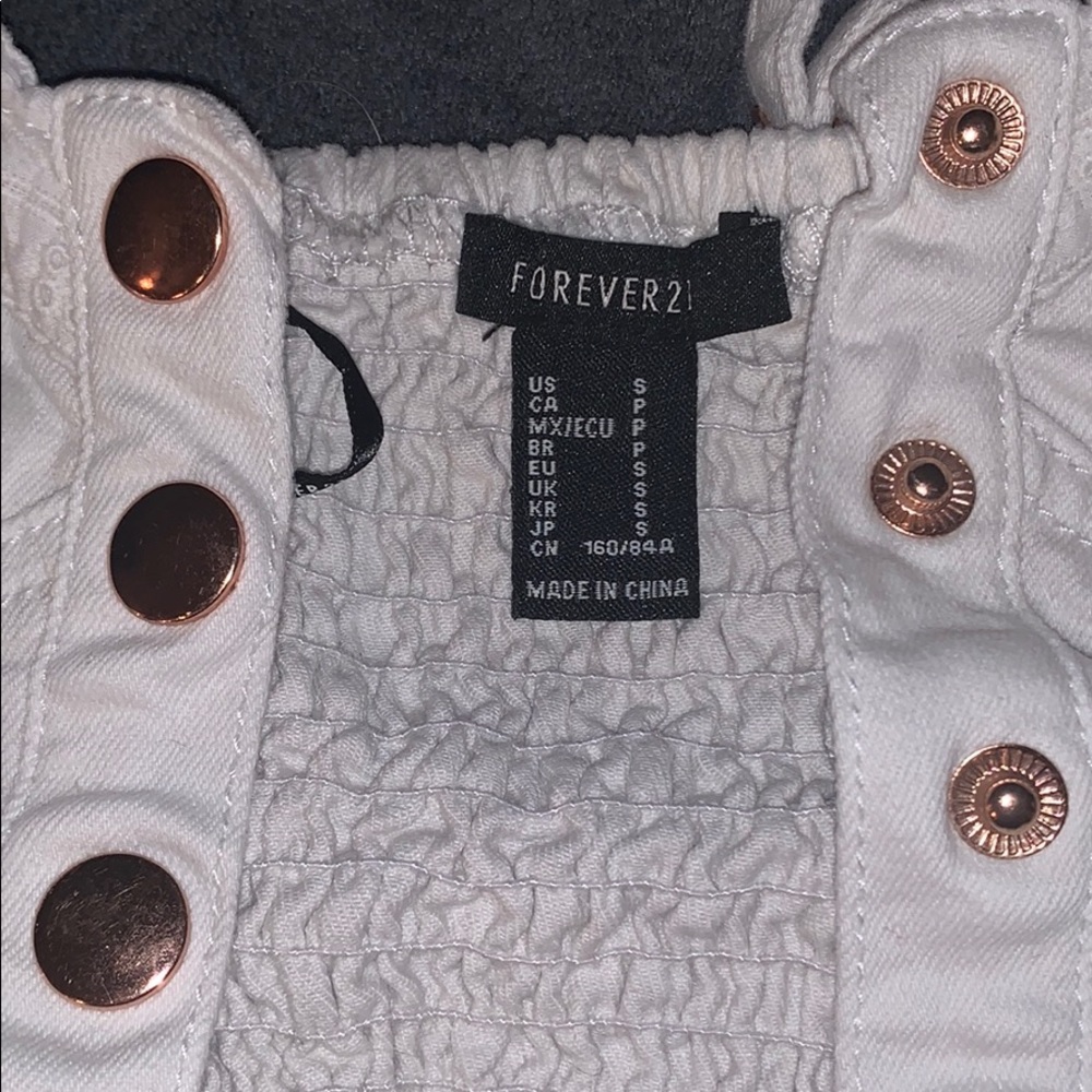 Crop top - Picture 4 of 4
